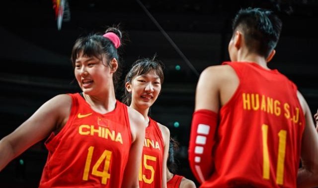 xk体育-开门红！中国女篮大胜波多黎各42分为三大球提气