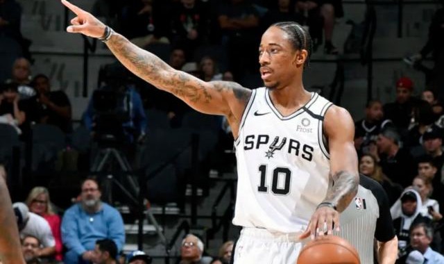 星空体育下载-主动示好！德罗赞：和詹眉搭配没问题 我不在乎薪水