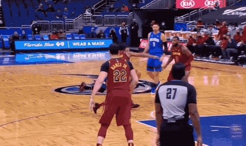 xk体育-富尔茨十字韧带撕裂赛季报销 命运真的对他太残忍